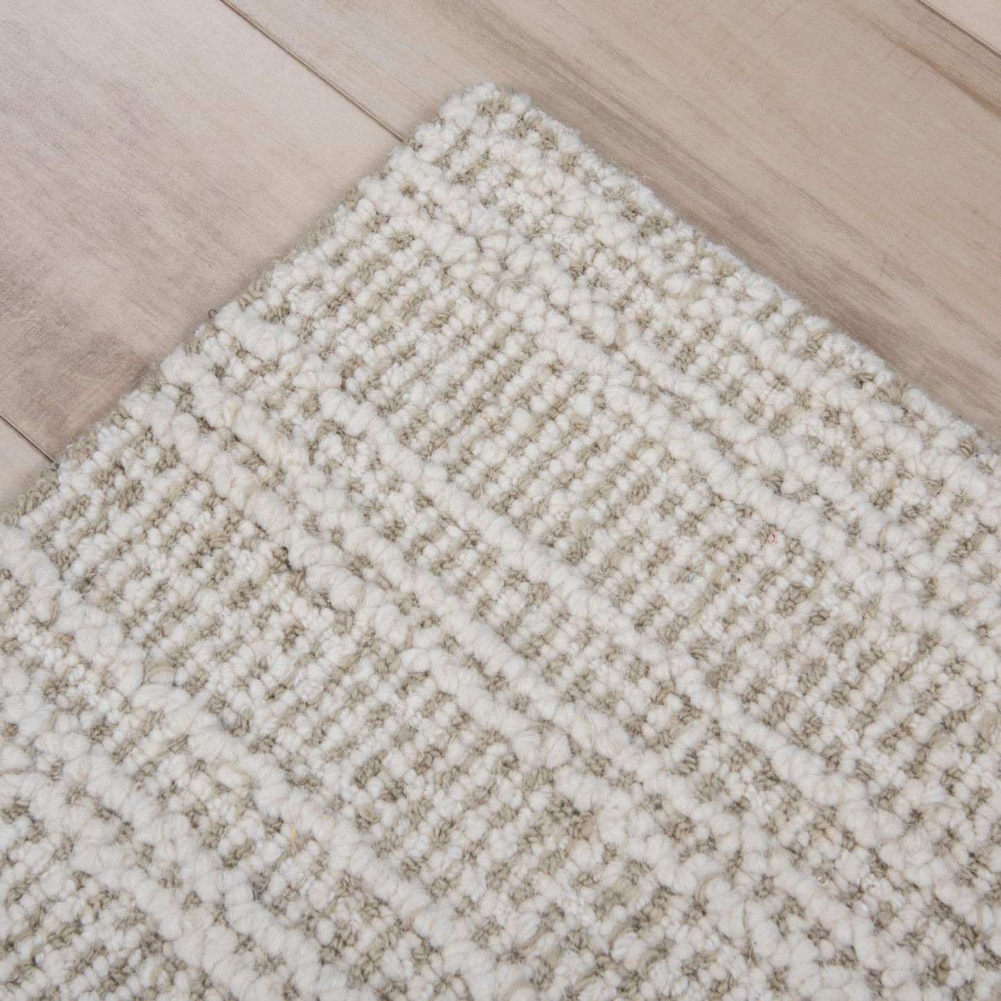 Lofton A07210 Green Hand-Tufted Rug - Rizzy