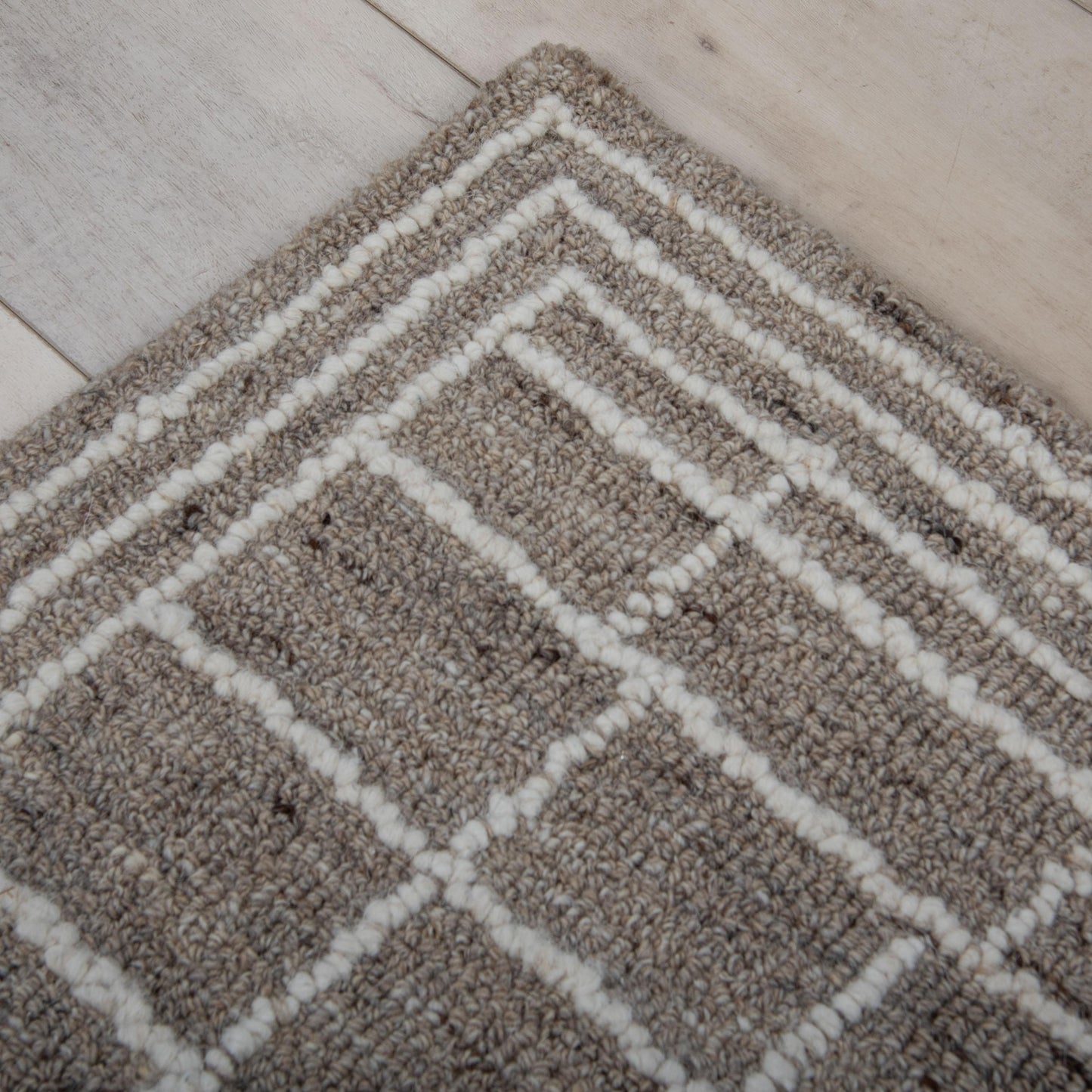 Lofton A07217 Brown Hand-Tufted Rug - Rizzy