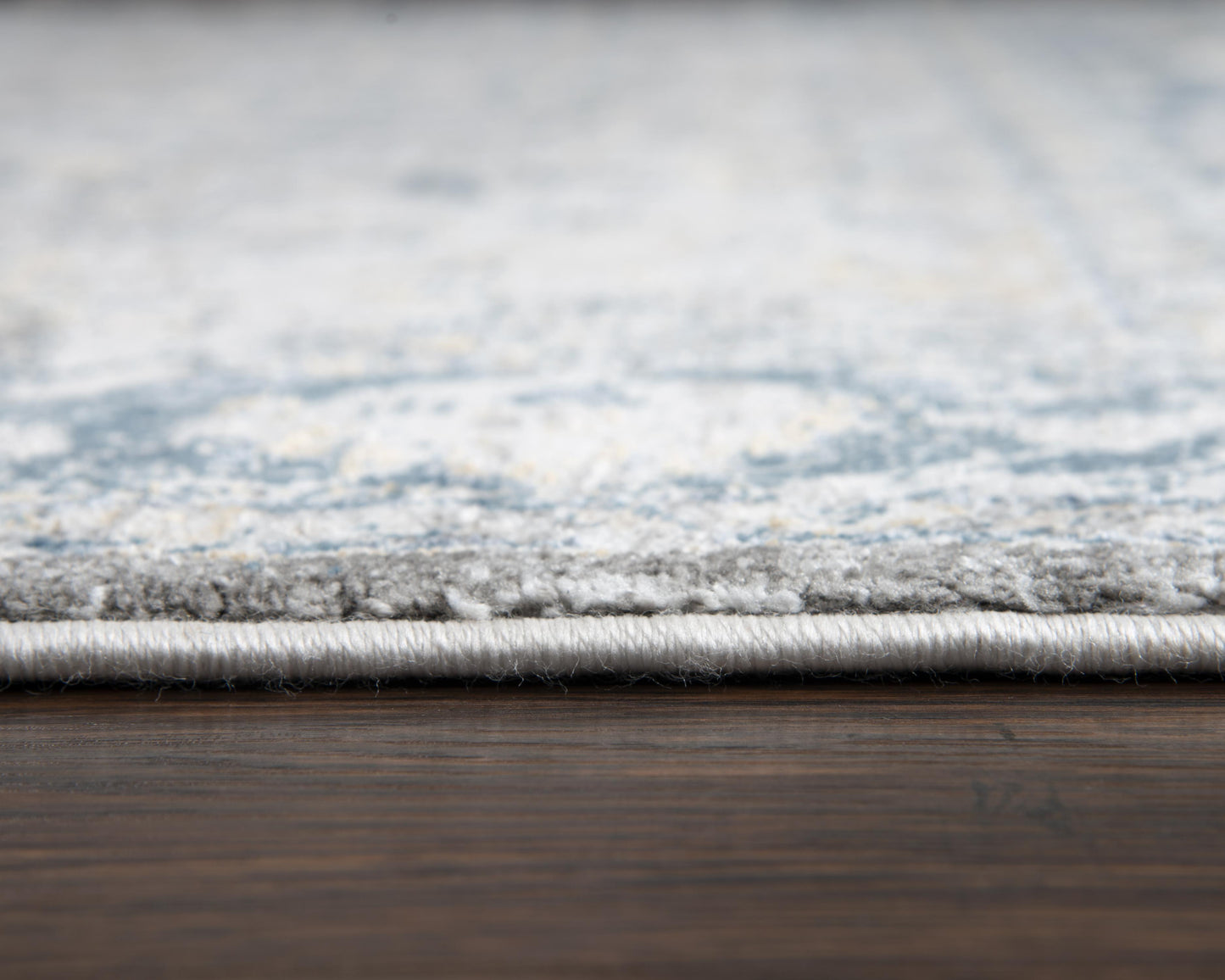 Bristol BRS105 Beige/Blue Machine-Made Rug - Rizzy
