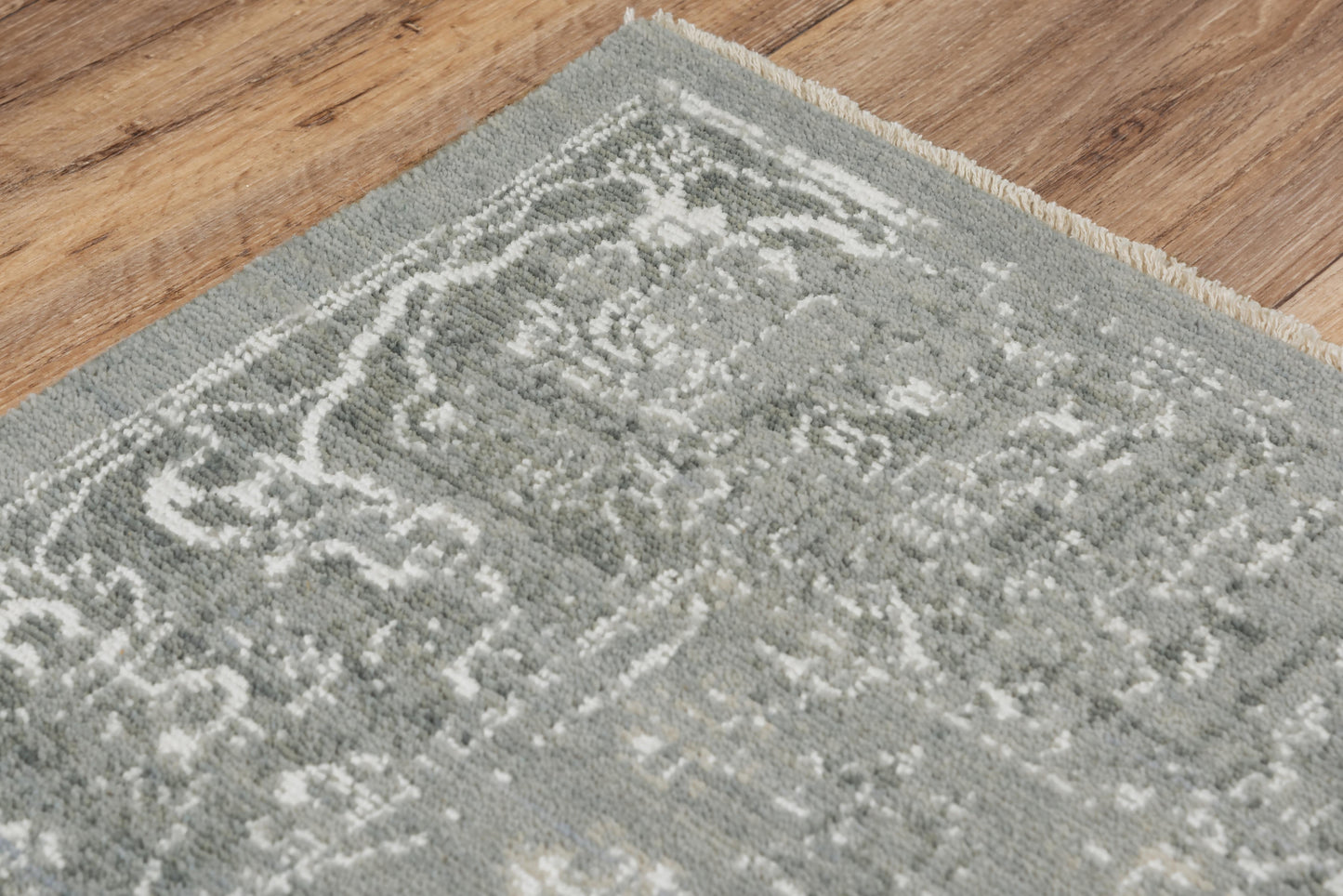 Couture CUT110 Gray Hybrid Rug - Rizzy