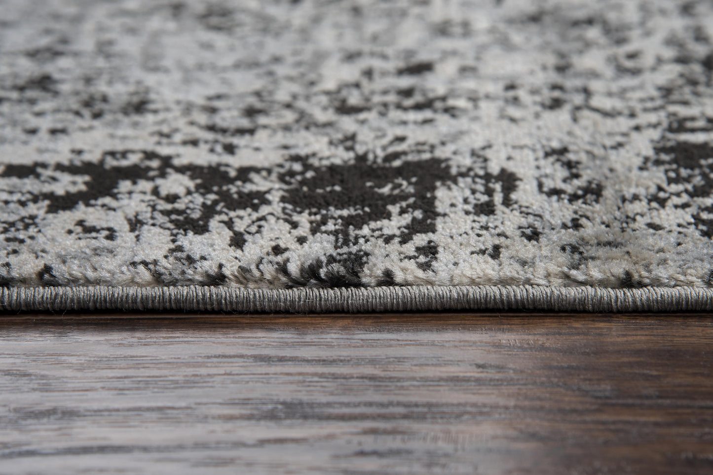 Encore EN7272 Brown Machine-Made Rug - Rizzy