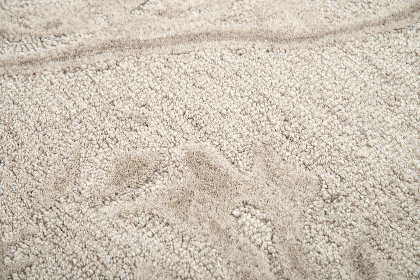 Fifth Avenue FA178B Beige Hand Tufted Rug - Rizzy