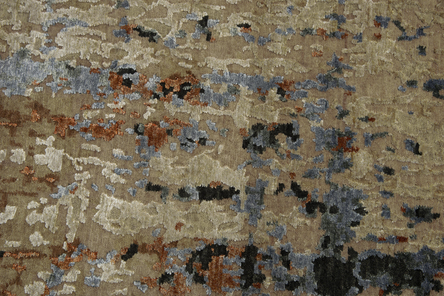 Finesse FIN110 Beige Hand Knotted Rug - Rizzy