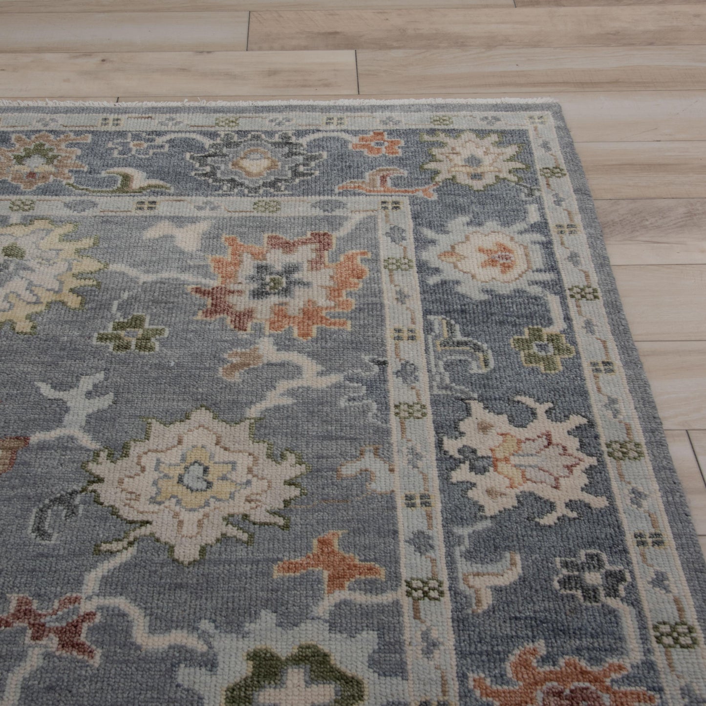 Hallmark HAL665 Gray/Dk.Gray Hand knotted Rug - Rizzy