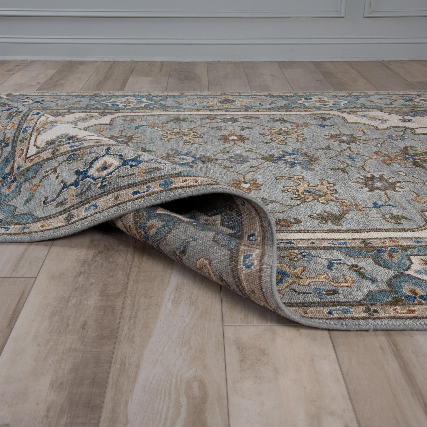 Historia HIS856 Beige/Gray Hand Knotted Rug - Rizzy