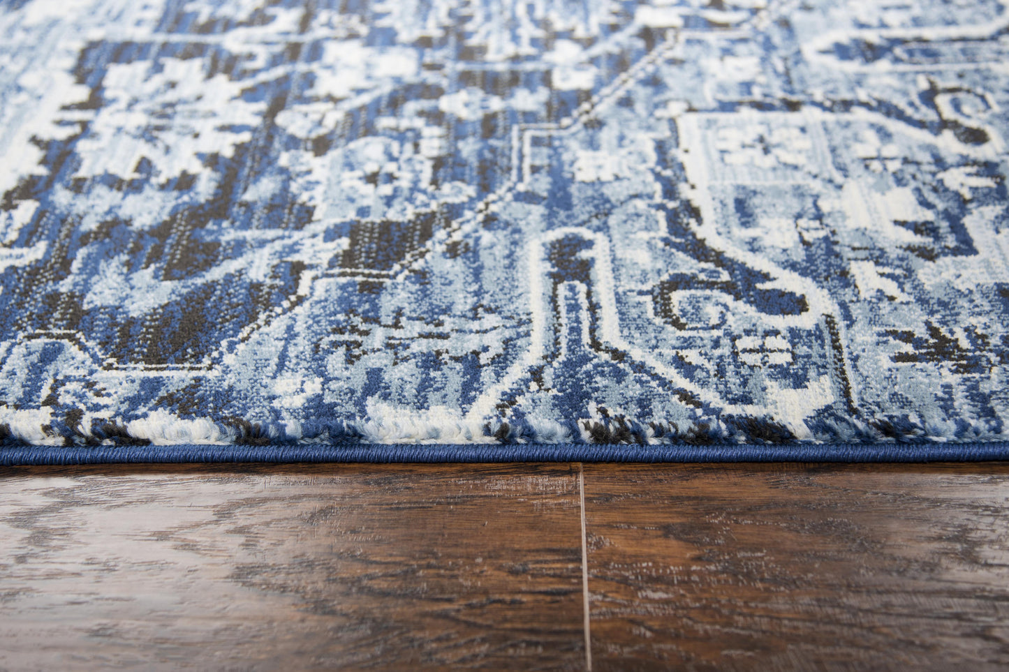 Panache PN6962 Blue/Ivory Machine-Made Rug - Rizzy