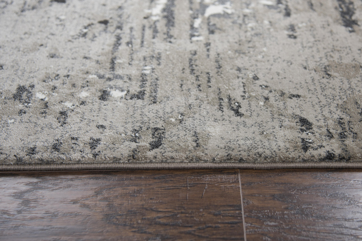 Panache PN6981 Taupe/Gray Machine-Made Rug - Rizzy