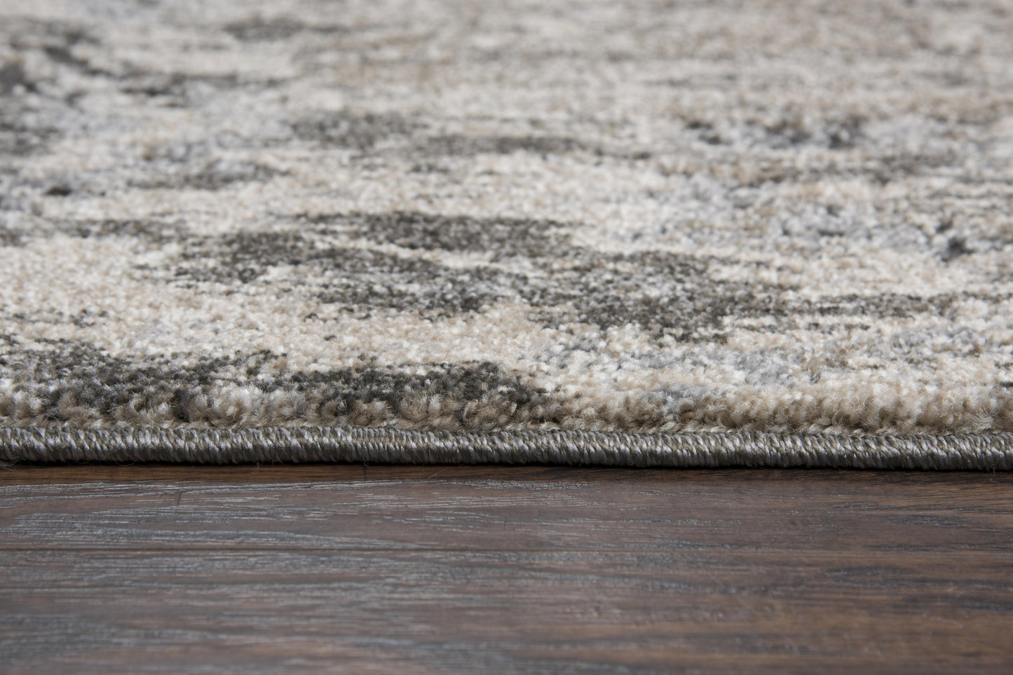 Valencia VCA106 Beige/Silver Machine-Made Rug - Rizzy