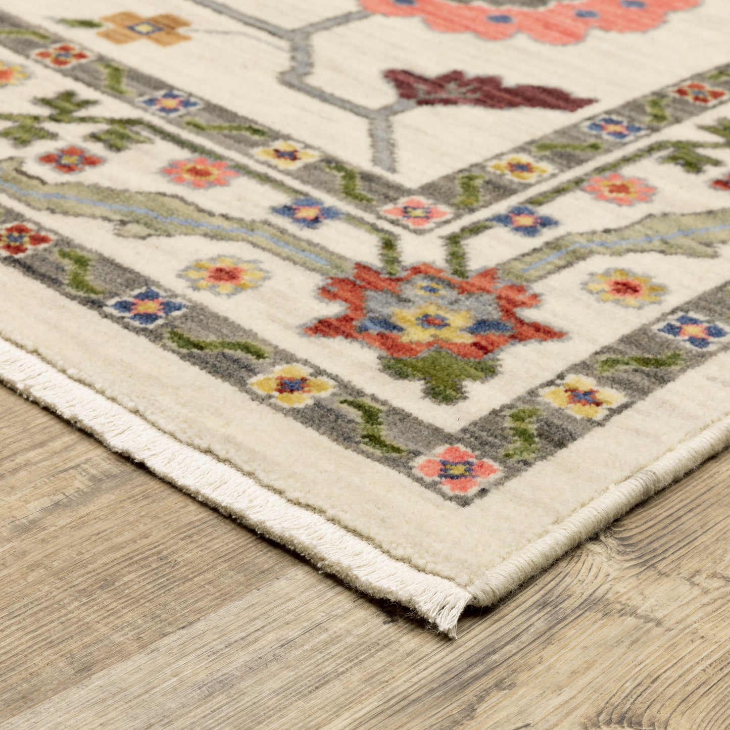 LUCCA 5506W Ivory Rug - ORIENTAL WEAVERS