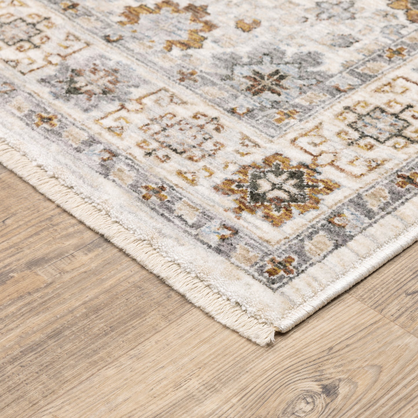 MAHARAJA 071W1 Ivory Rug - ORIENTAL WEAVERS