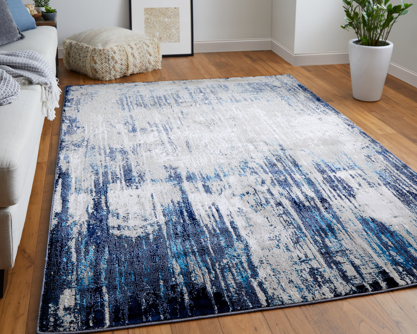 Indio Modern/Industrial/Casual Tan/Blue/Ivory Accent Rug