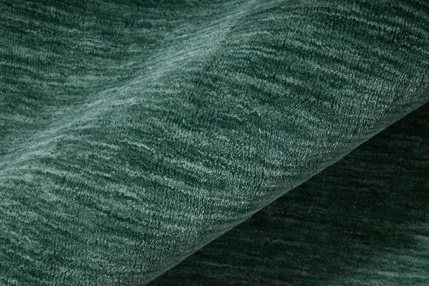 Luna Modern/Casual Green/White Area Rug