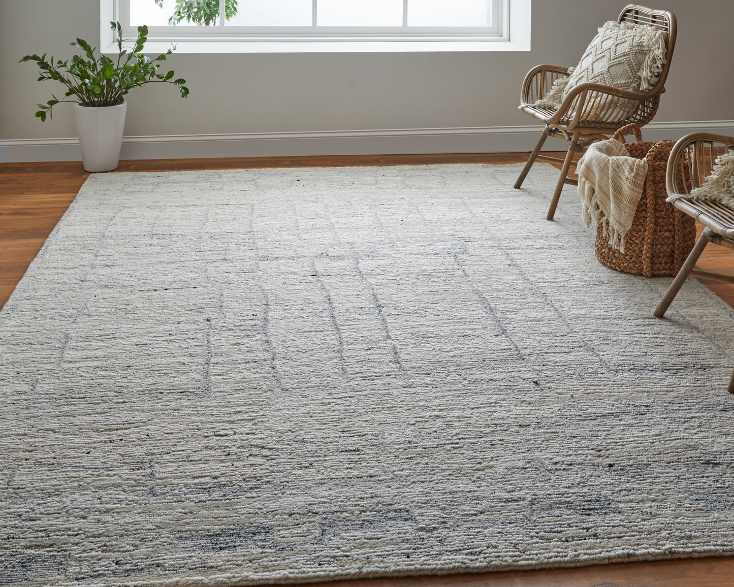Navaro Modern/Scandinavian/Global Ivory/Gray/Blue Area Rug