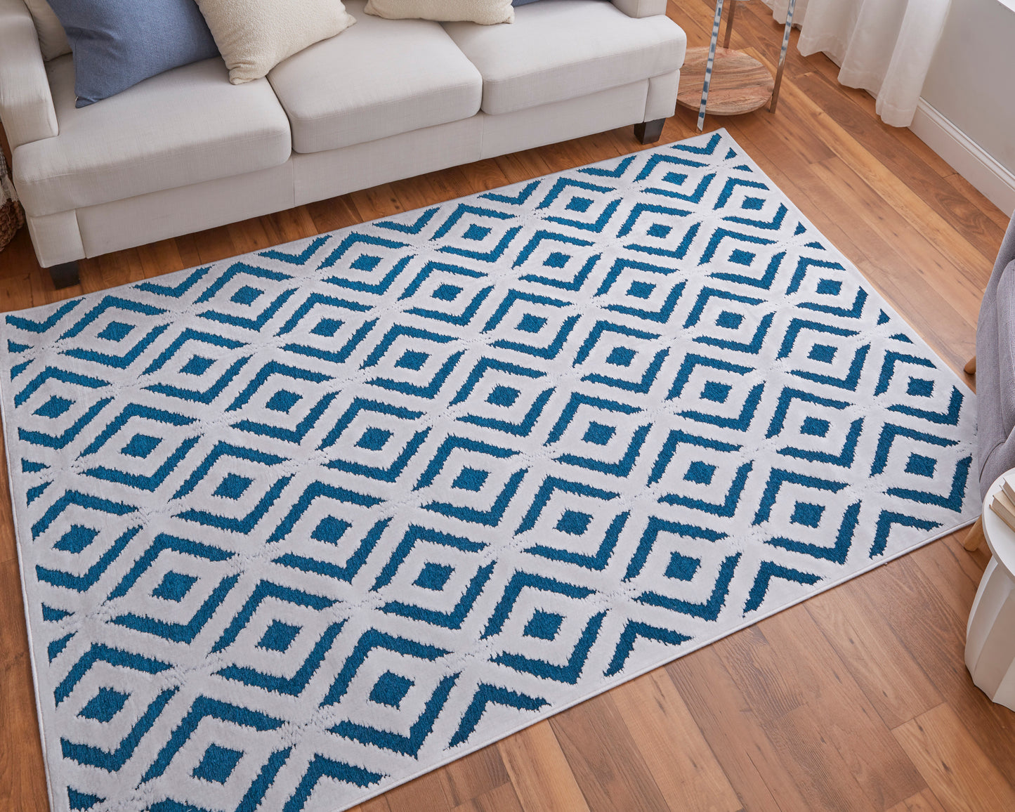 Saphir Mira Modern/Farmhouse/Scandinavian Solid/Diamond/Geometric Blue/Green/White - Feizy Rug