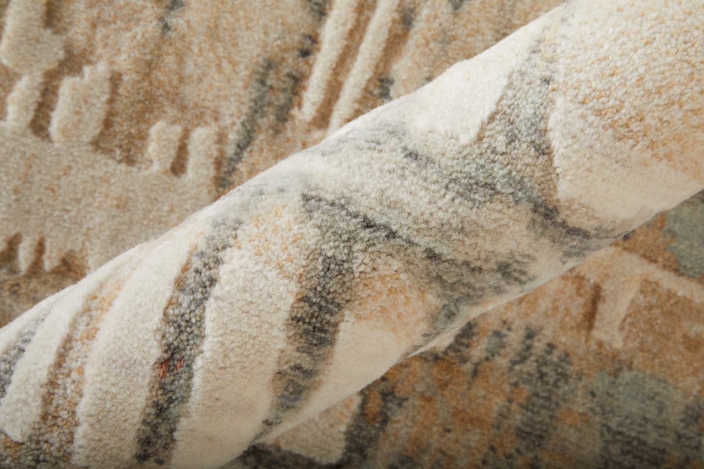 Jaxson Modern/Industrial/Bohemian & Eclectic Ivory/Tan/Gray Accent Rug