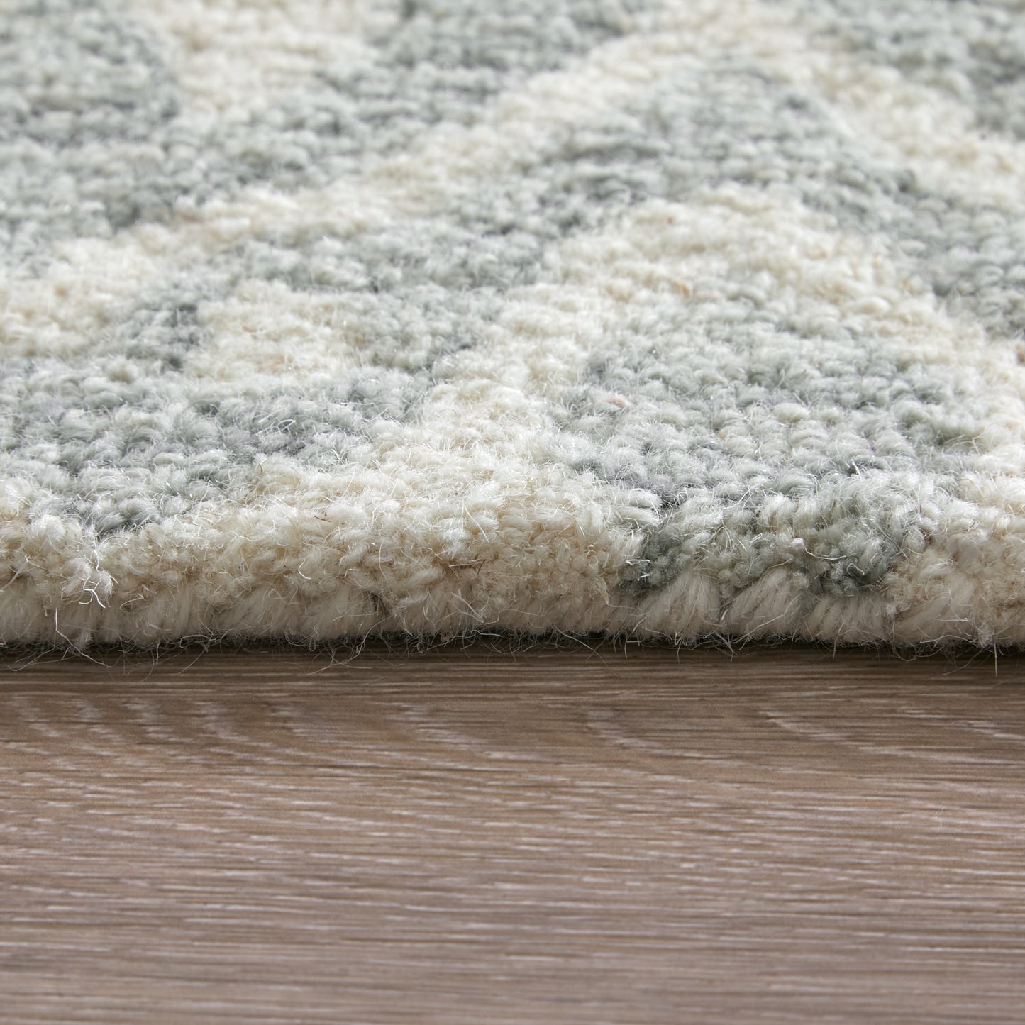 Belfort Traditional/Global Ivory/Gray Accent Rug  Feizy Rugs Small Parcel,Feizy Rugs,Belfort,Ivory/Gray,2' x 3',Accent Rug,Wool,Traditional/Global,India