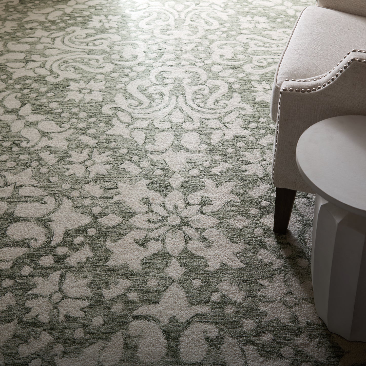 Belfort Traditional/Vintage/Casual Ivory/Green Area Rug