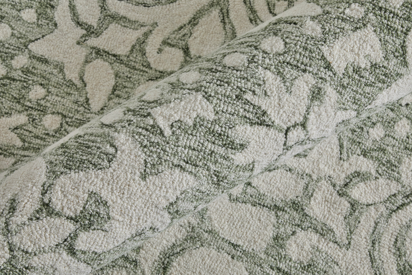 Belfort Traditional/Vintage/Casual Ivory/Green Area Rug