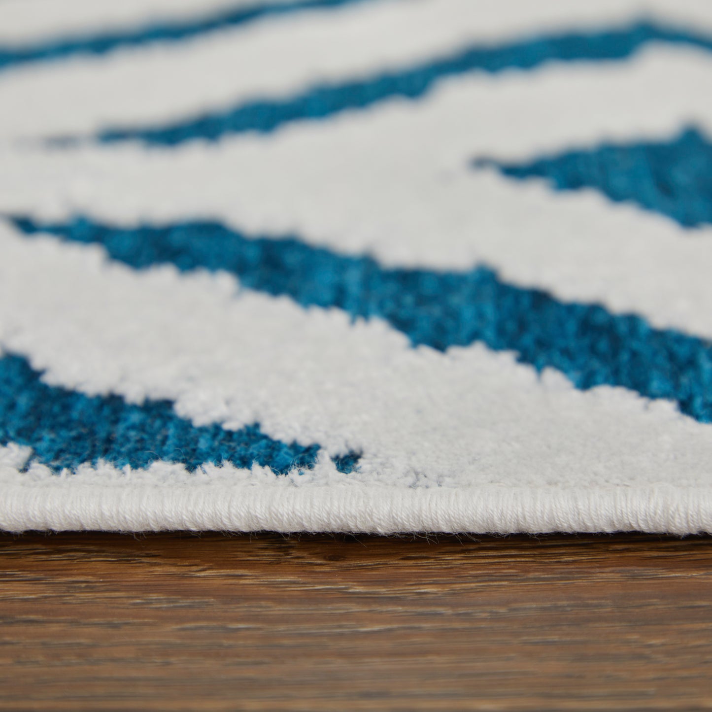 Saphir Mira Modern/Farmhouse/Scandinavian Solid/Diamond/Geometric Blue/Green/White - Feizy Rug