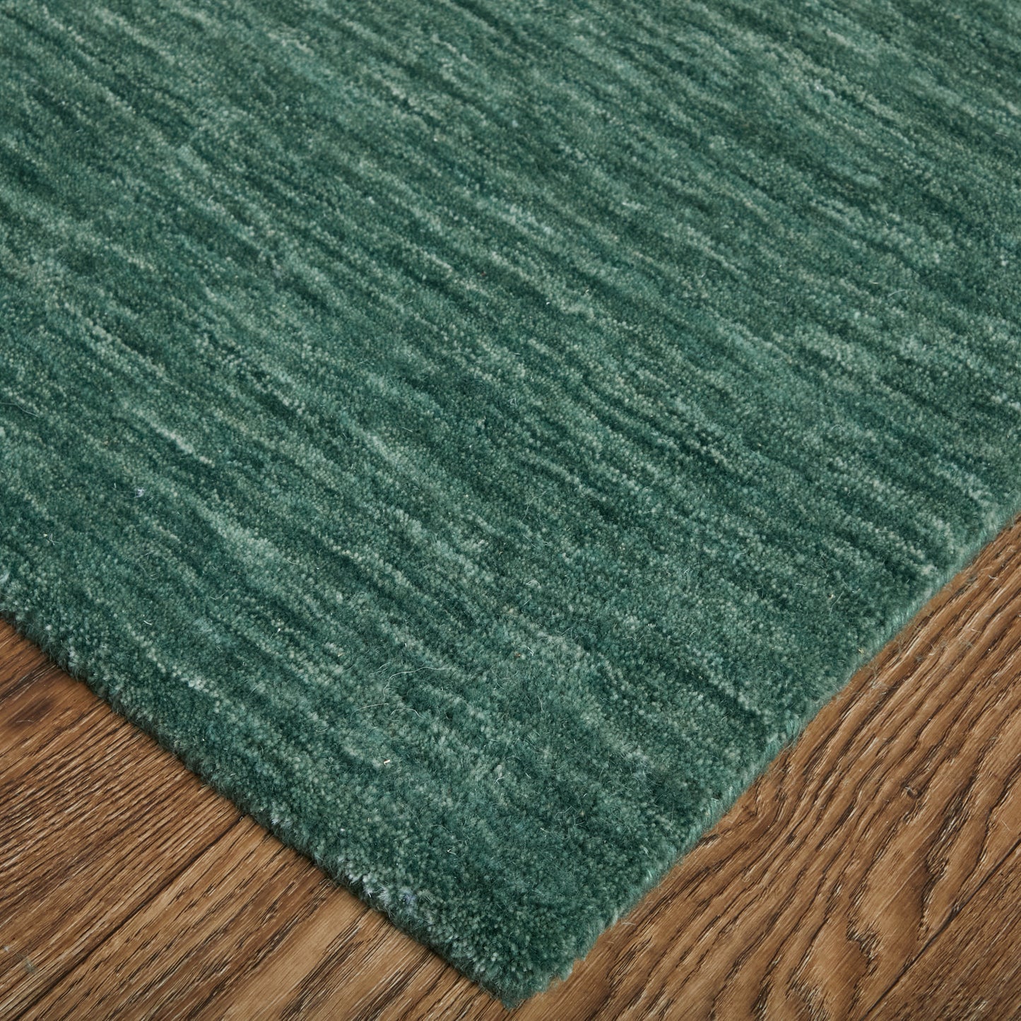 Luna Modern/Casual Green/White Round Rug