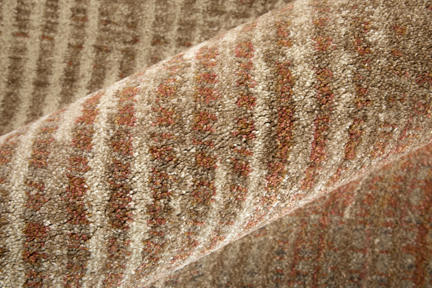 Eden Modern/Industrial Ivory/Taupe/Pink Area Rug