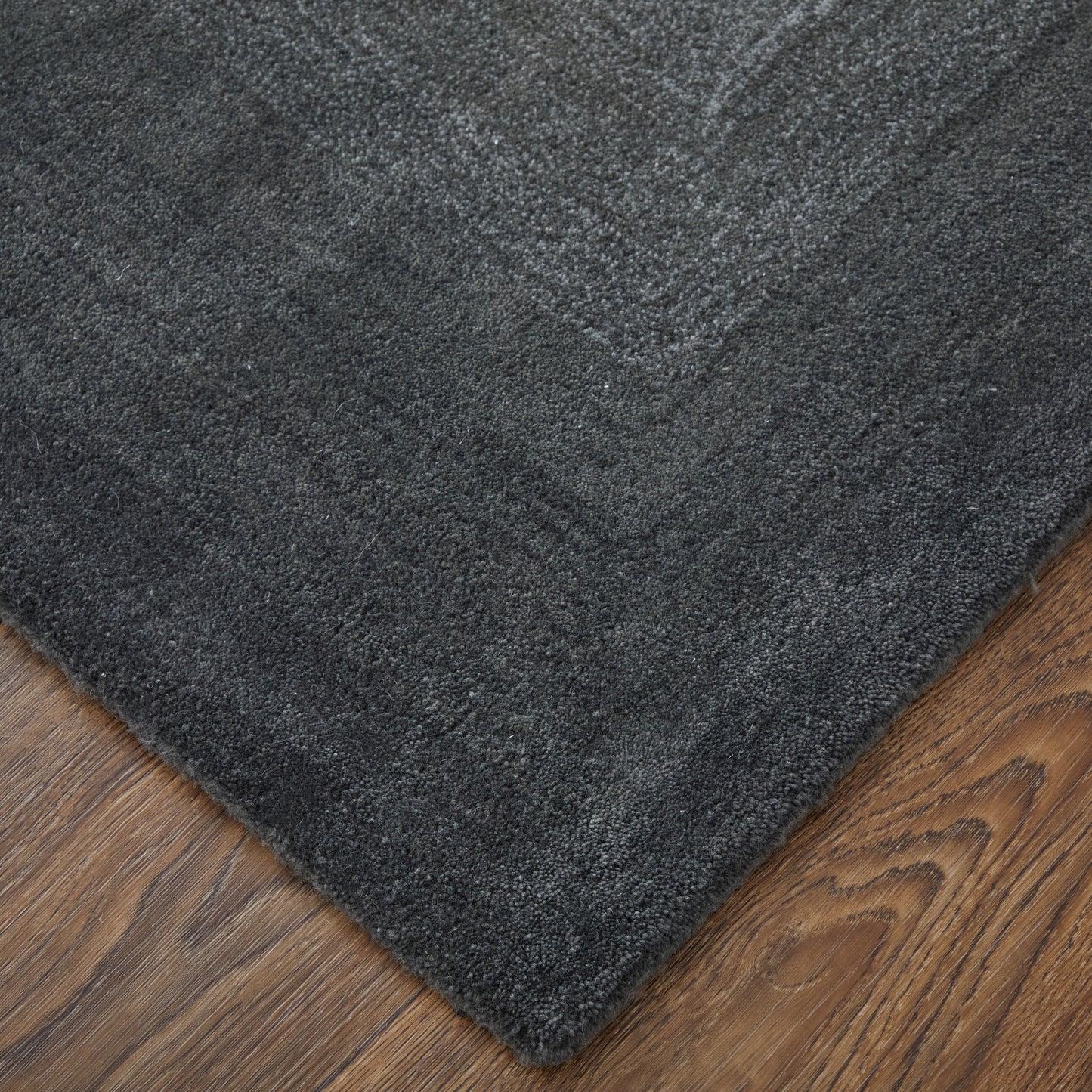 Katya Modern/Industrial/Casual Black/White/Gray Area Rug