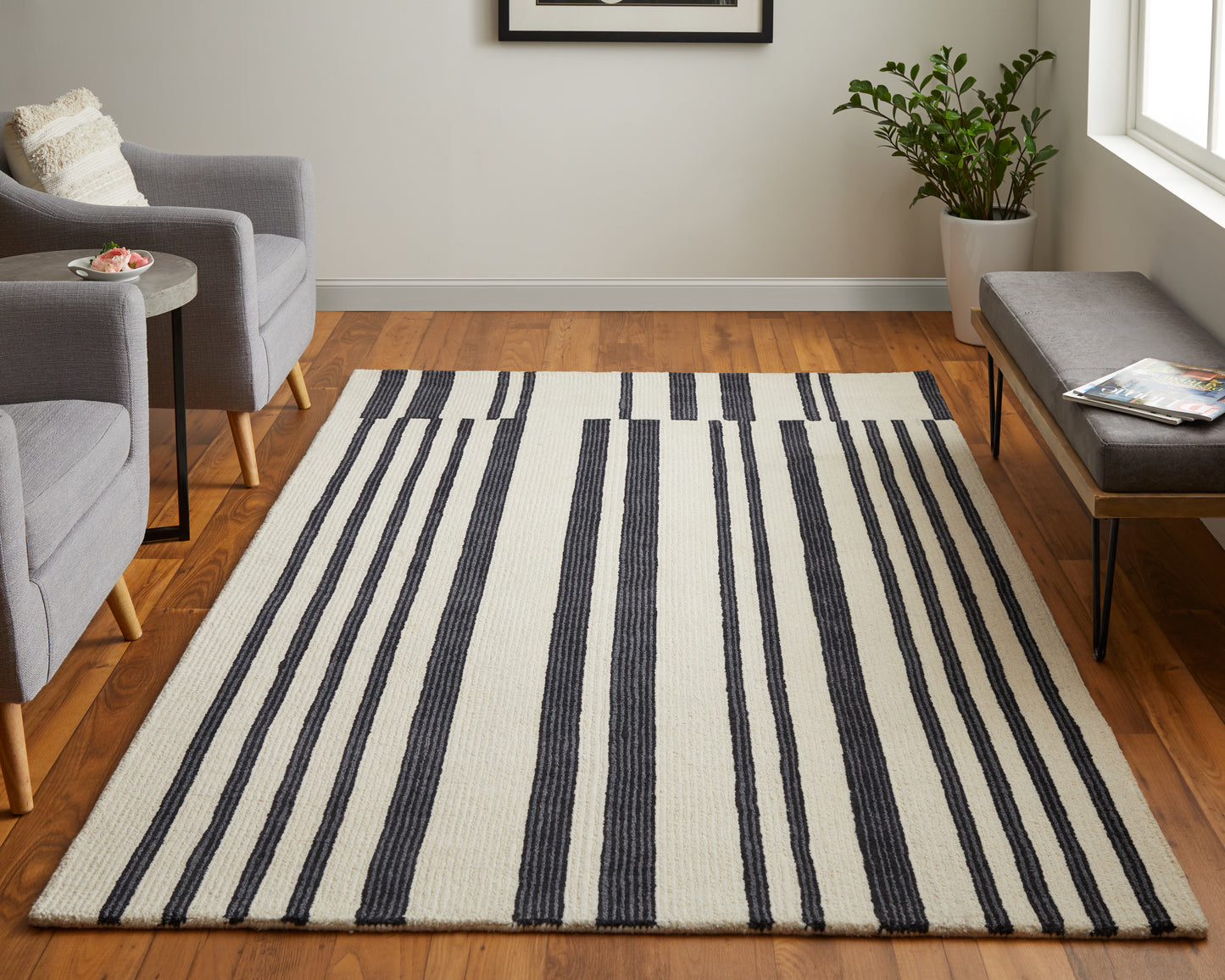 Maguire Transitional/Industrial/Mid-Century Modern Ivory/Black Area Rug
