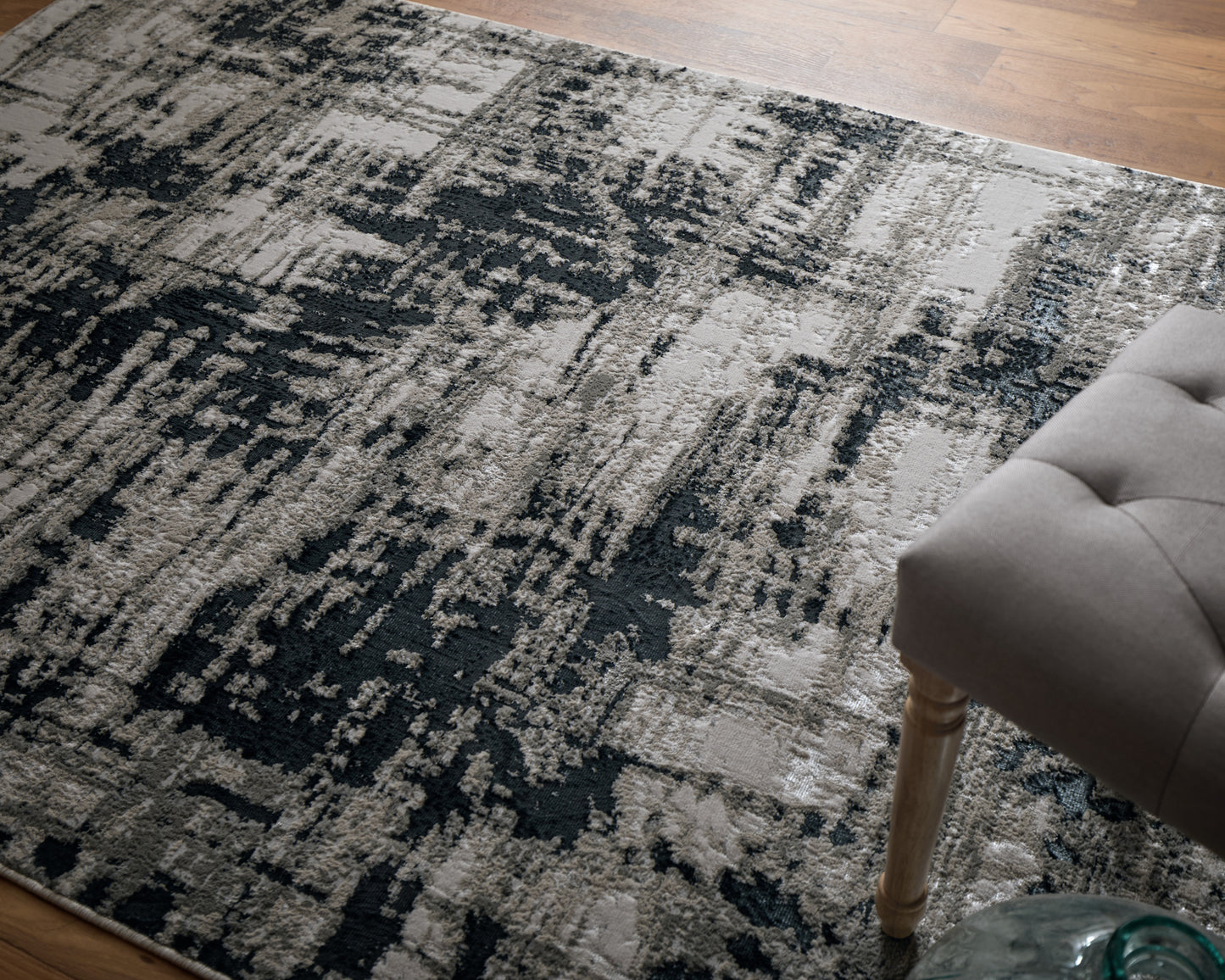 Micah Modern/Industrial Black/White/Gray Accent Rug