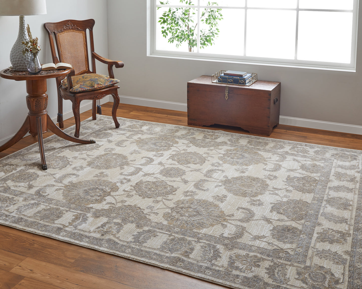 Celene Traditional/Classic/Vintage Tan/Ivory/Brown Accent Rug