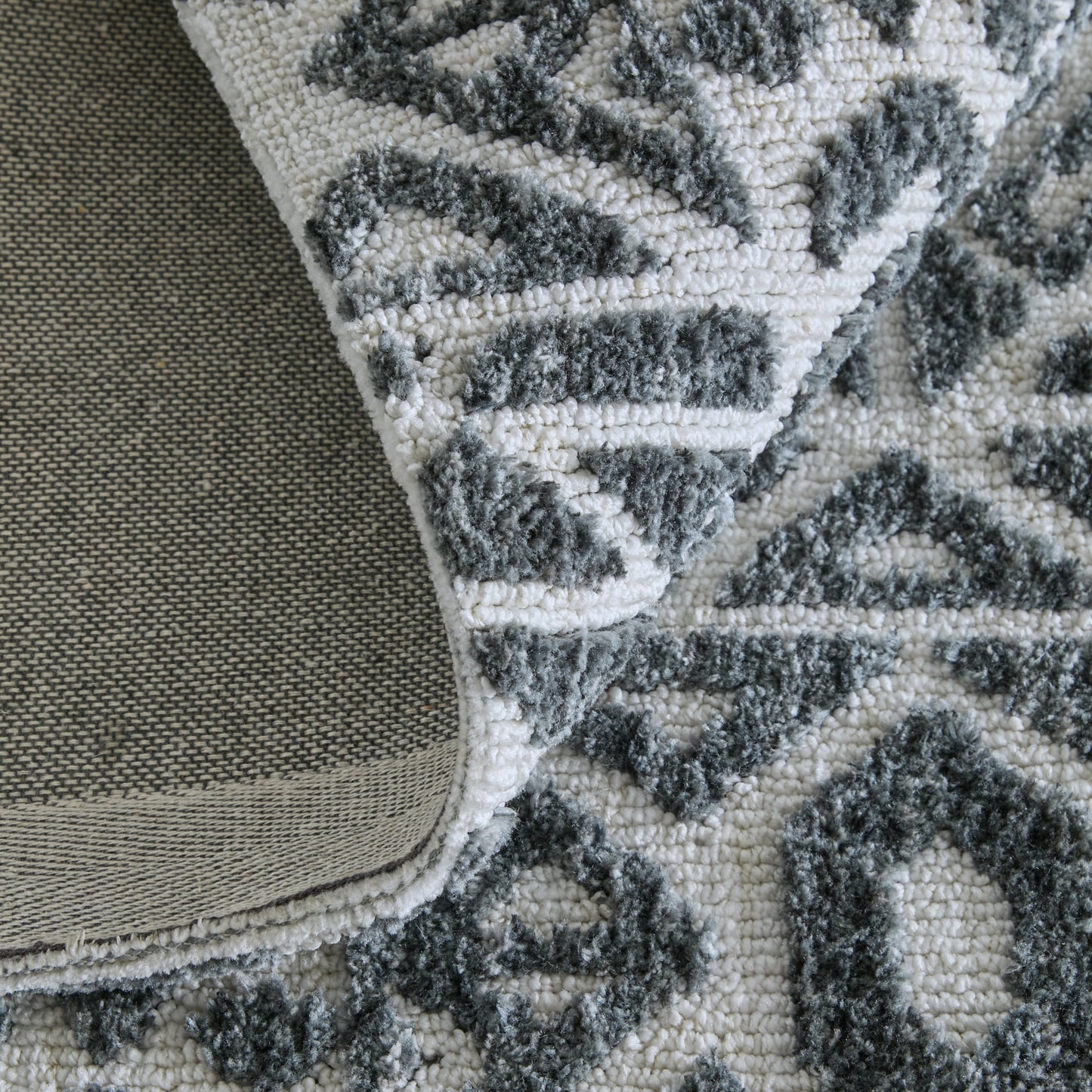Colton Modern/Cabin & Lodge/Global Southwestern/Geometric Gray/Black/Ivory - Feizy Rug
