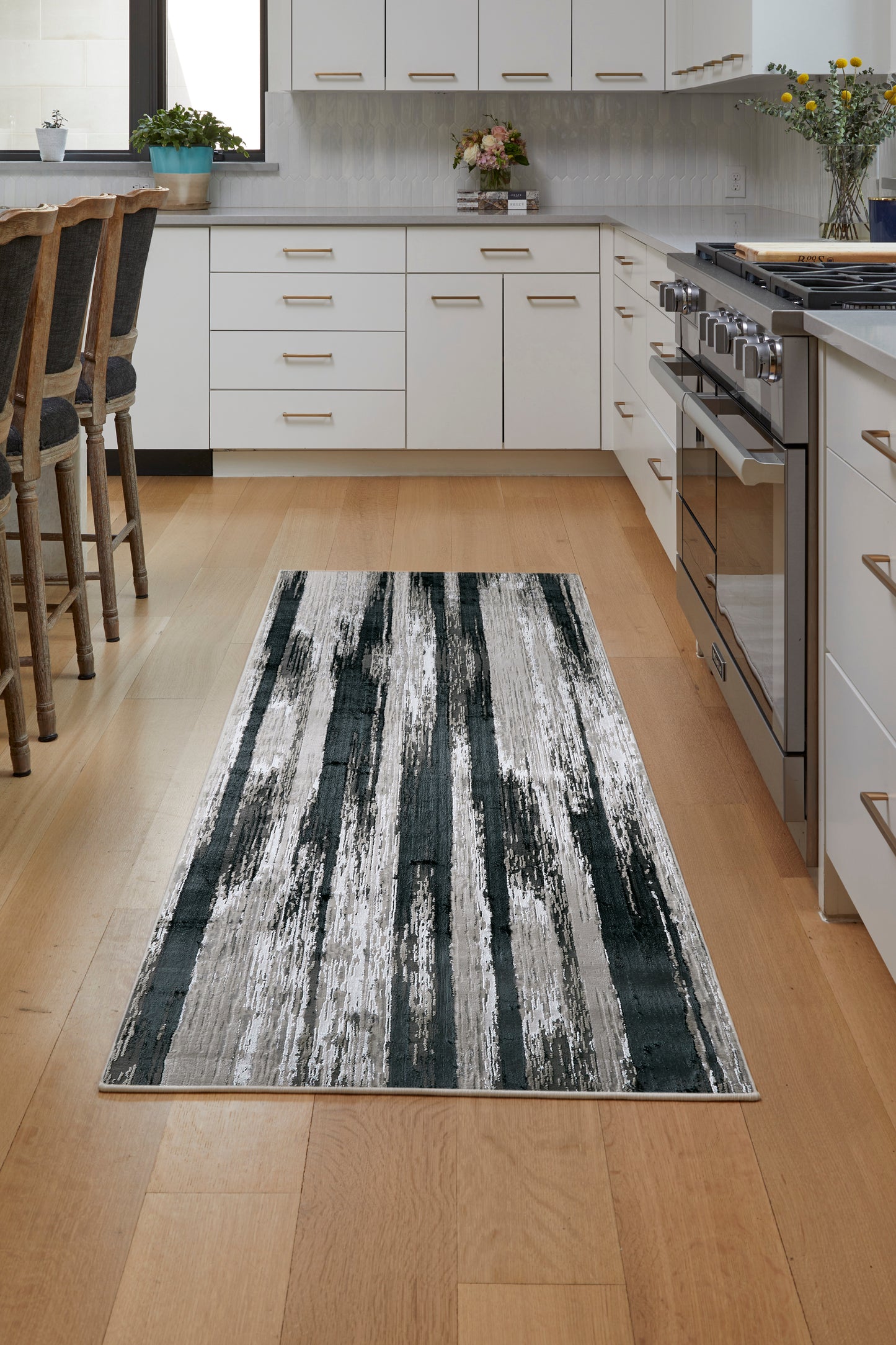Micah Modern/Industrial Abstract Black/Silver/Gray - Feizy Rug
