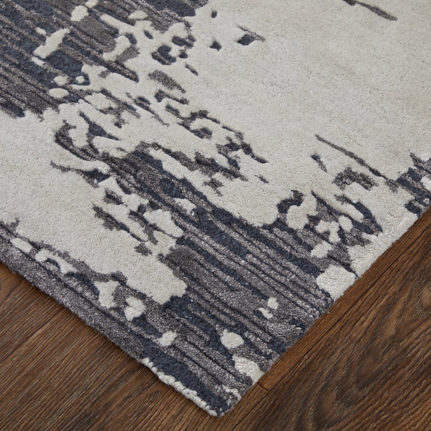 Zarah Modern/Bohemian & Eclectic Ivory/Gray/Blue Accent Rug