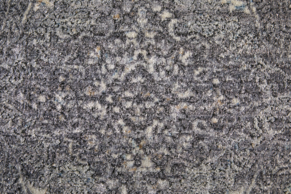 Sarrant Transitional/Bohemian & Eclectic/Casual Medallion/Distressed/Persian Gray/Silver/Ivory 3967 - Feizy Rug