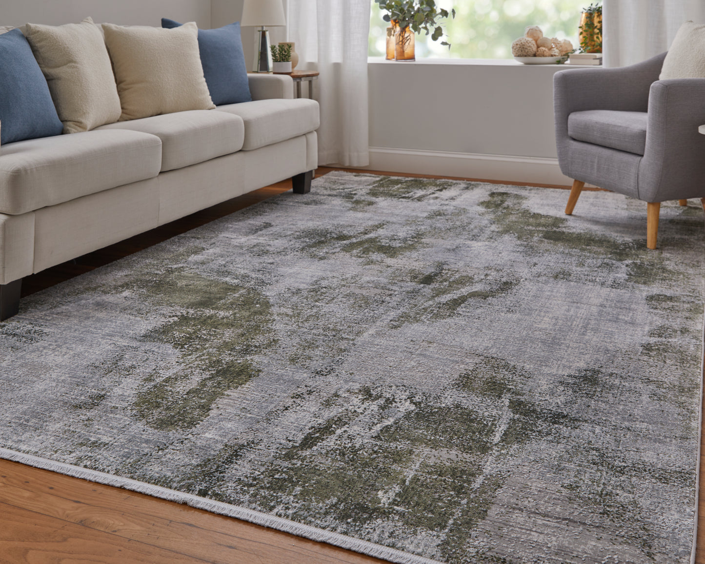 Cadiz Modern/Industrial/Global Gray/Green/Silver Accent Rug