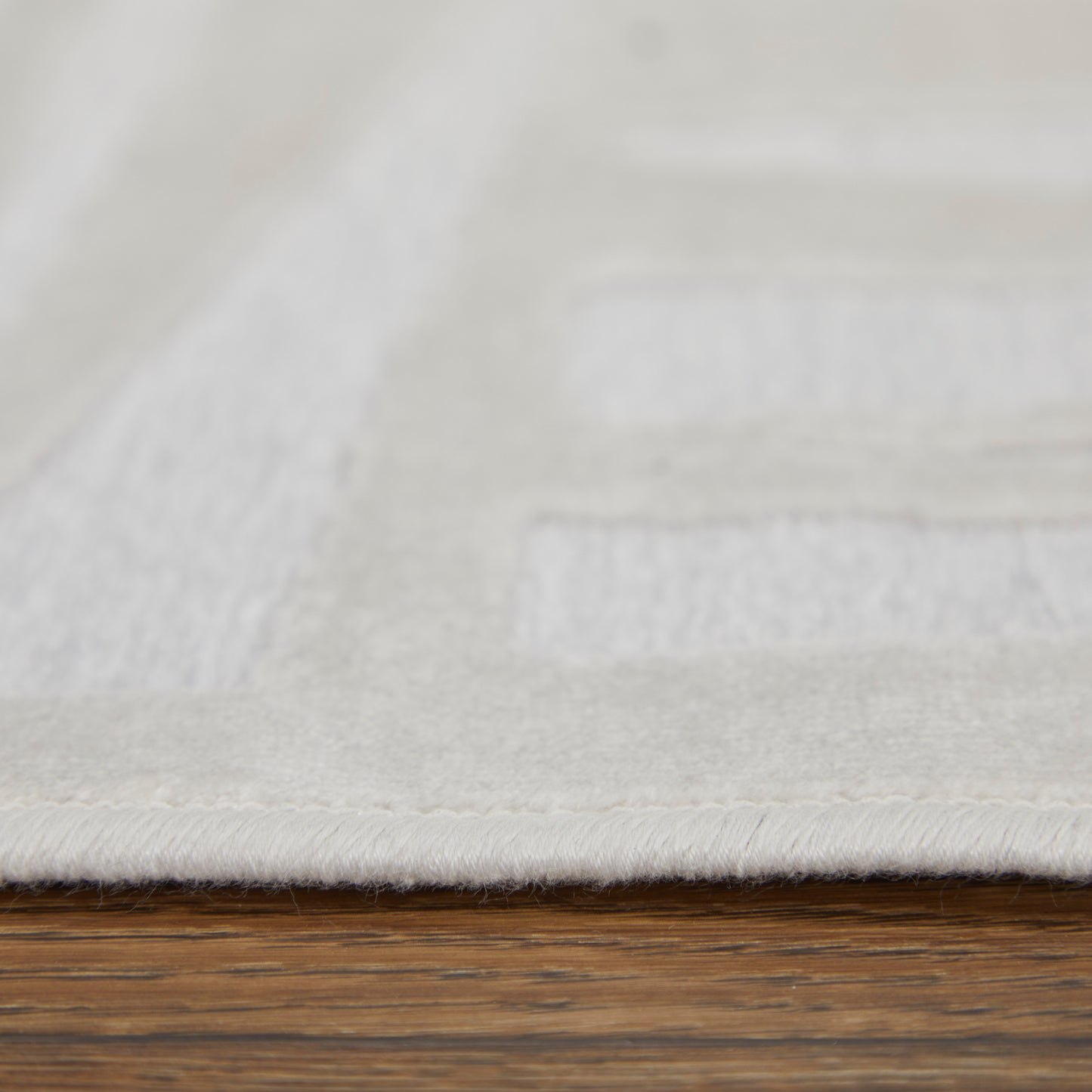 Saphir Mira Modern/Mid-Century Modern Geometric White - Feizy Rug