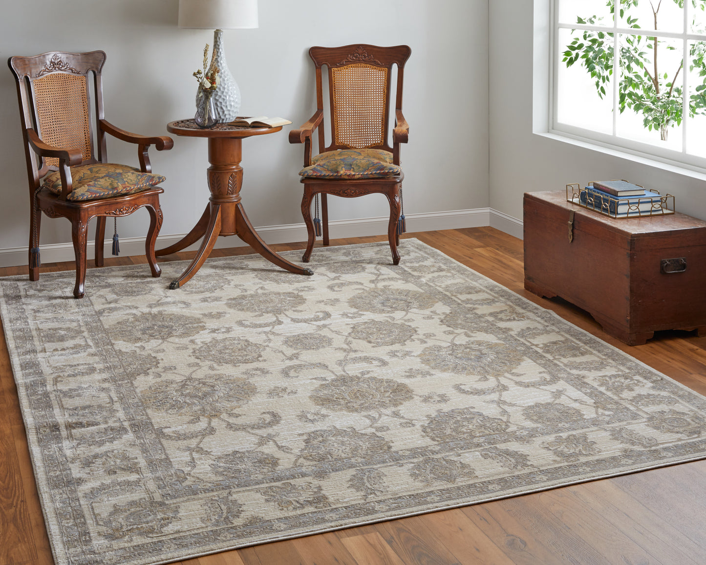 Celene Traditional/Classic/Vintage Tan/Ivory/Brown Accent Rug