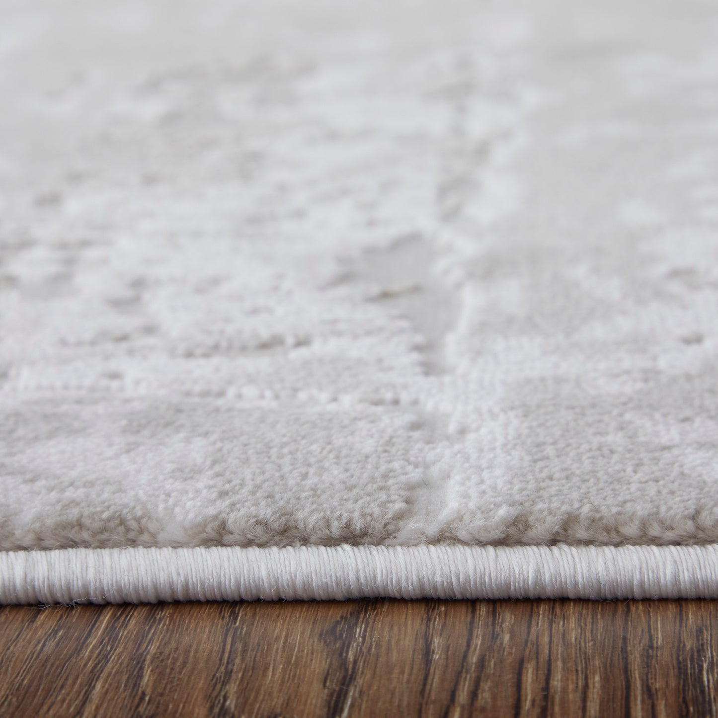 Prasad Modern/Luxury & Glam Ivory/Taupe/Silver Accent Rug  Feizy Rugs Small Parcel,Feizy Rugs,Prasad,Ivory/Taupe/Silver,1'8" x 2'10",Accent Rug,Polypropylene/Polyester,Modern/Luxury & Glam,Turkey