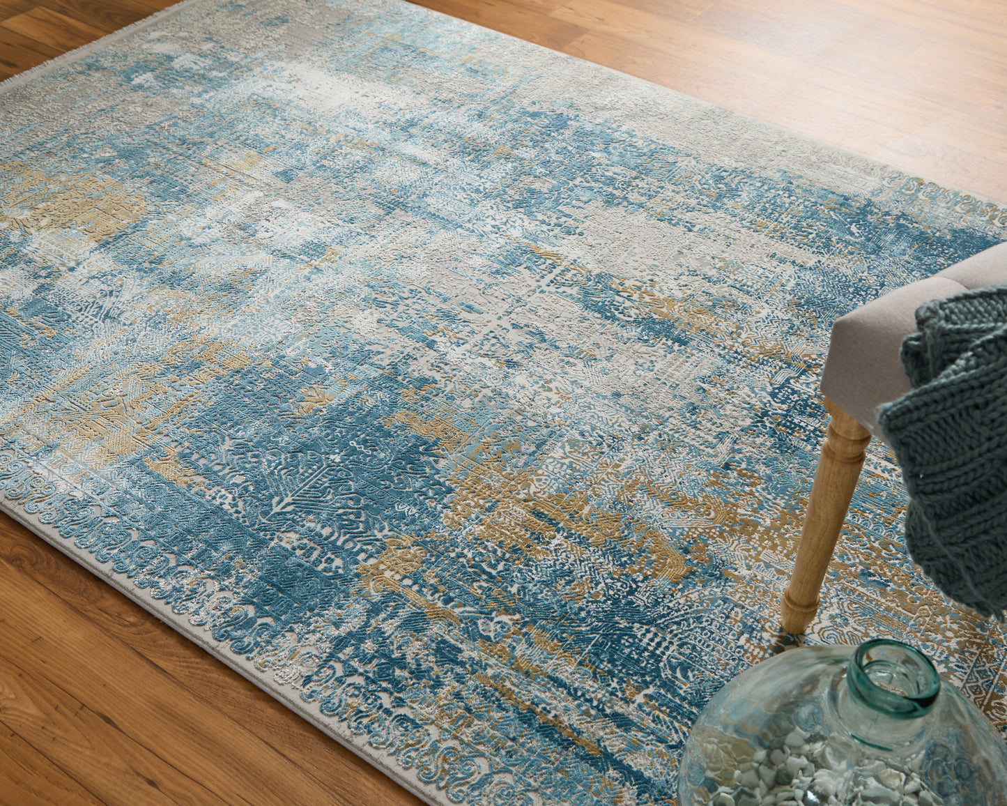 Cadiz Modern/Industrial/Luxury & Glam Blue/Gray/Gold Accent Rug