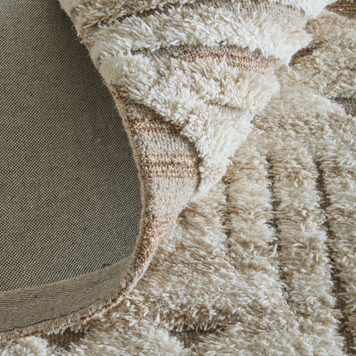 Anica Modern/Bohemian & Eclectic/Global Geometric/Abstract Ivory/Taupe/Gray - Feizy Rug