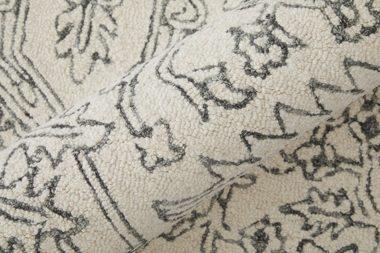 Belfort Transitional/Vintage/Classic White/Gray Area Rug