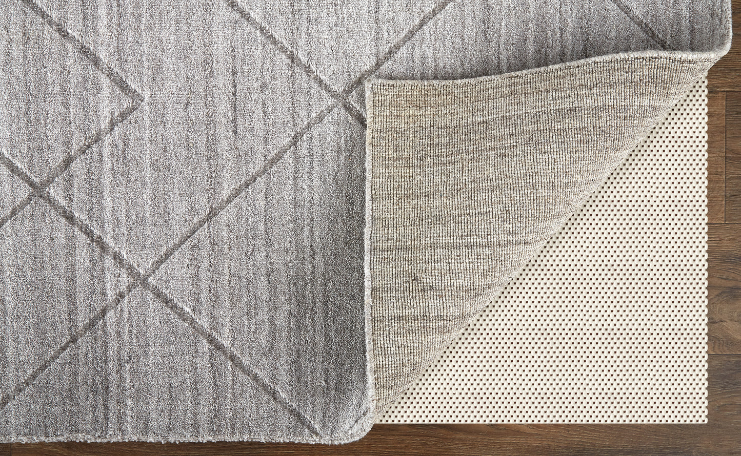 Redford Transitional/Casual/Farmhouse Ivory/Silver Accent Rug