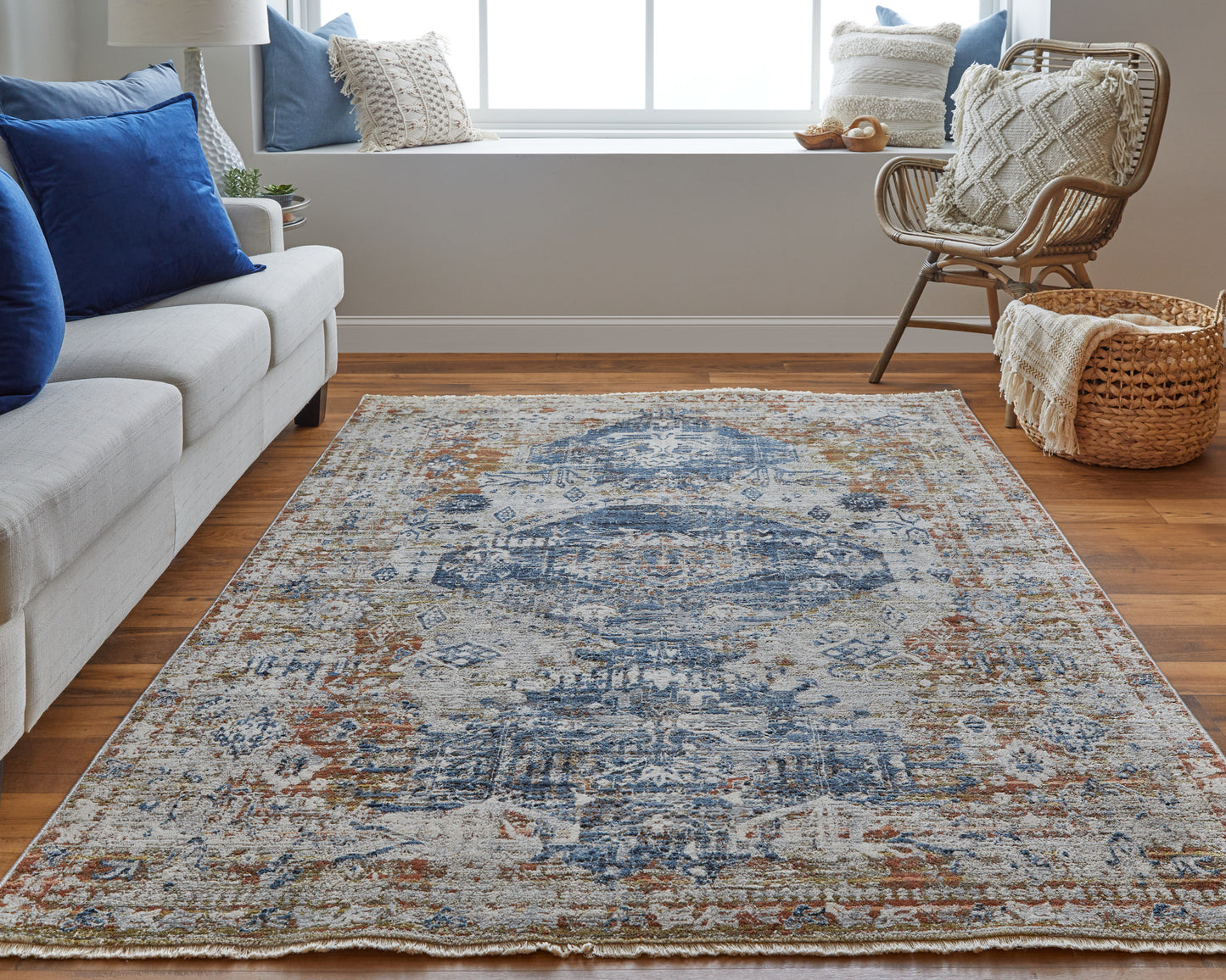 Kaia Transitional/Bohemian & Eclectic/Vintage Ivory/Orange/Blue Area Rug
