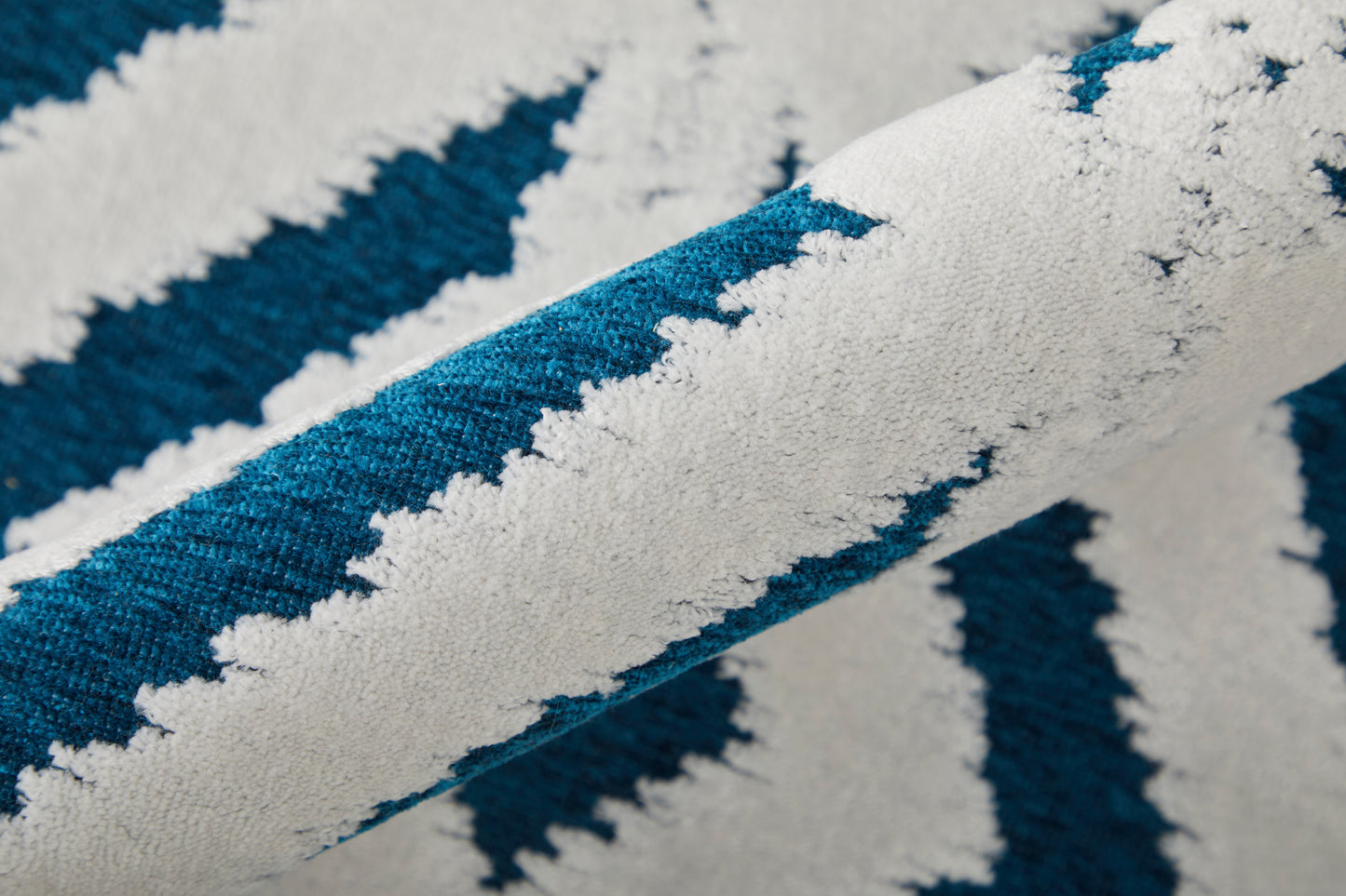 Saphir Mira Modern/Farmhouse/Scandinavian Solid/Diamond/Geometric Blue/Green/White - Feizy Rug