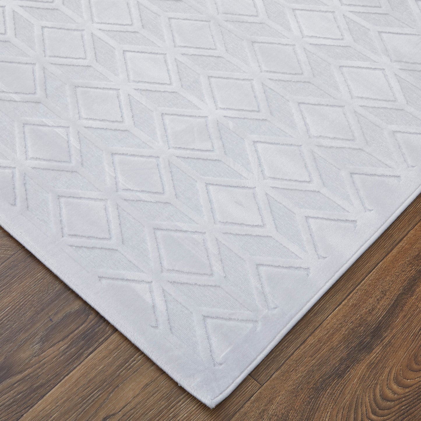 Saphir Mira Modern/Mid-Century Modern Geometric/Solid White - Feizy Rug