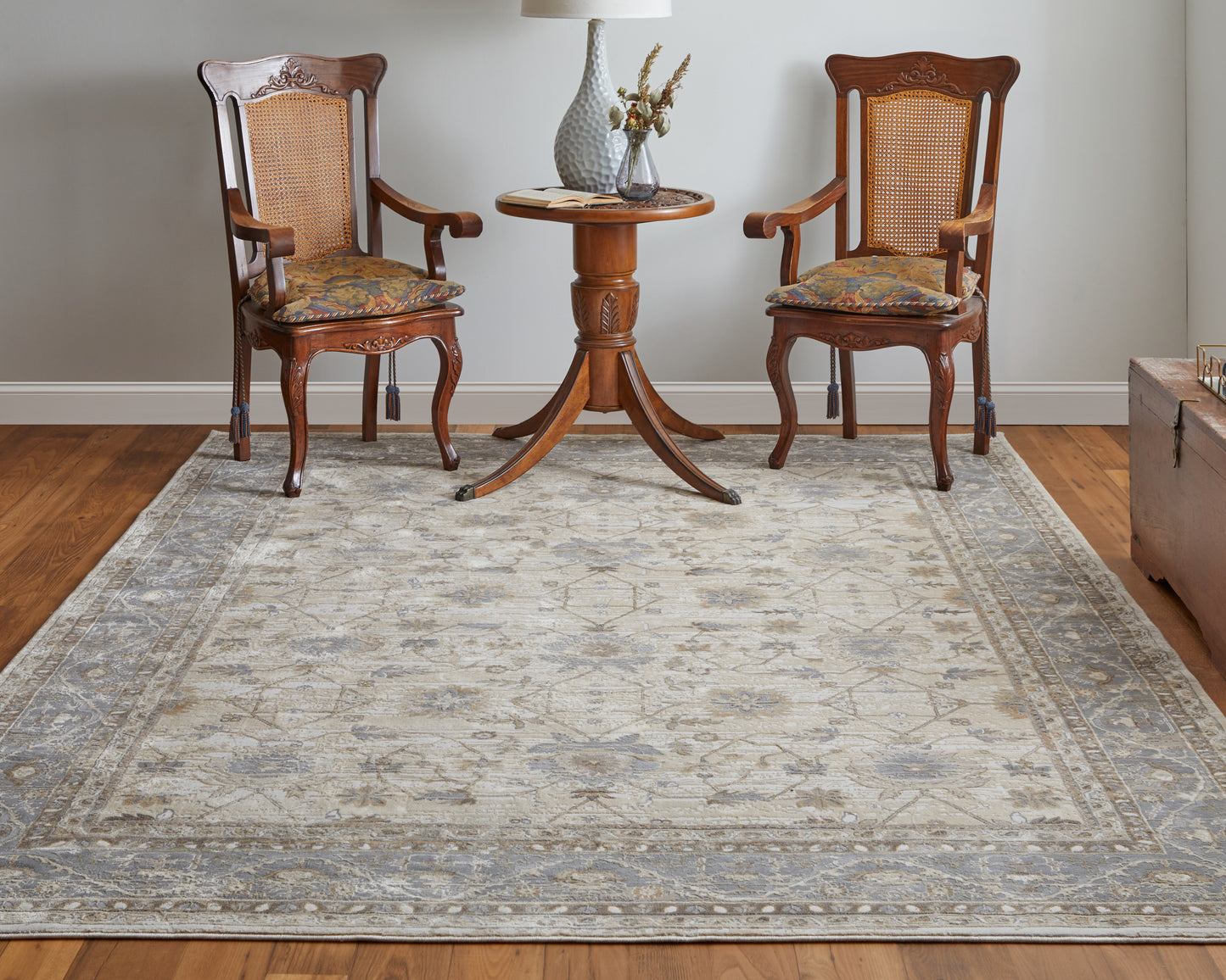Celene Traditional/Luxury & Glam/Vintage Tan/Ivory/Gray Area Rug