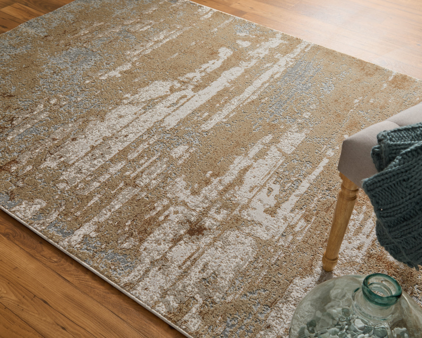 Aura Modern/Casual/Industrial Ivory/Gold/Gray Area Rug