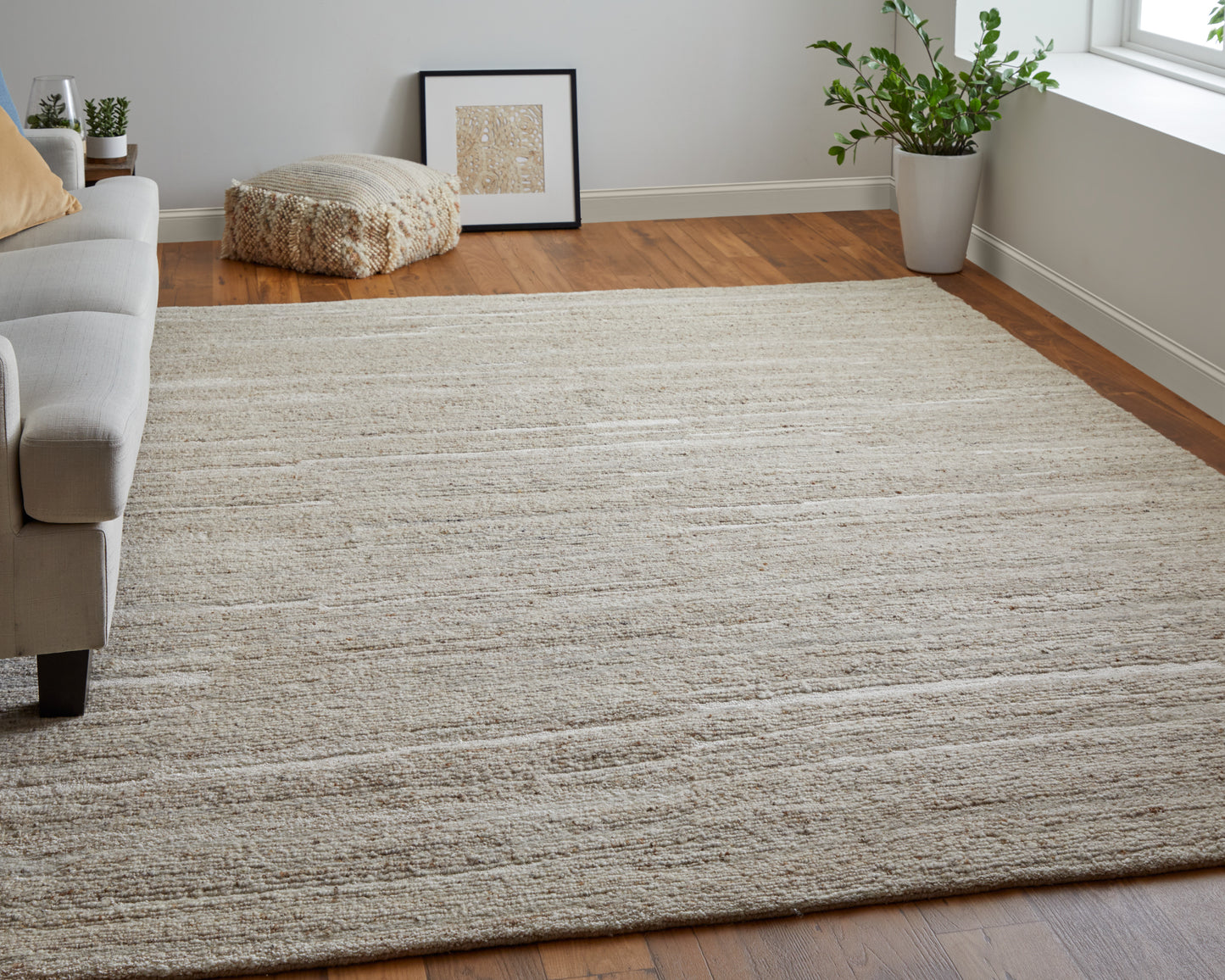 Navaro Modern/Scandinavian/Natural Ivory Accent Rug
