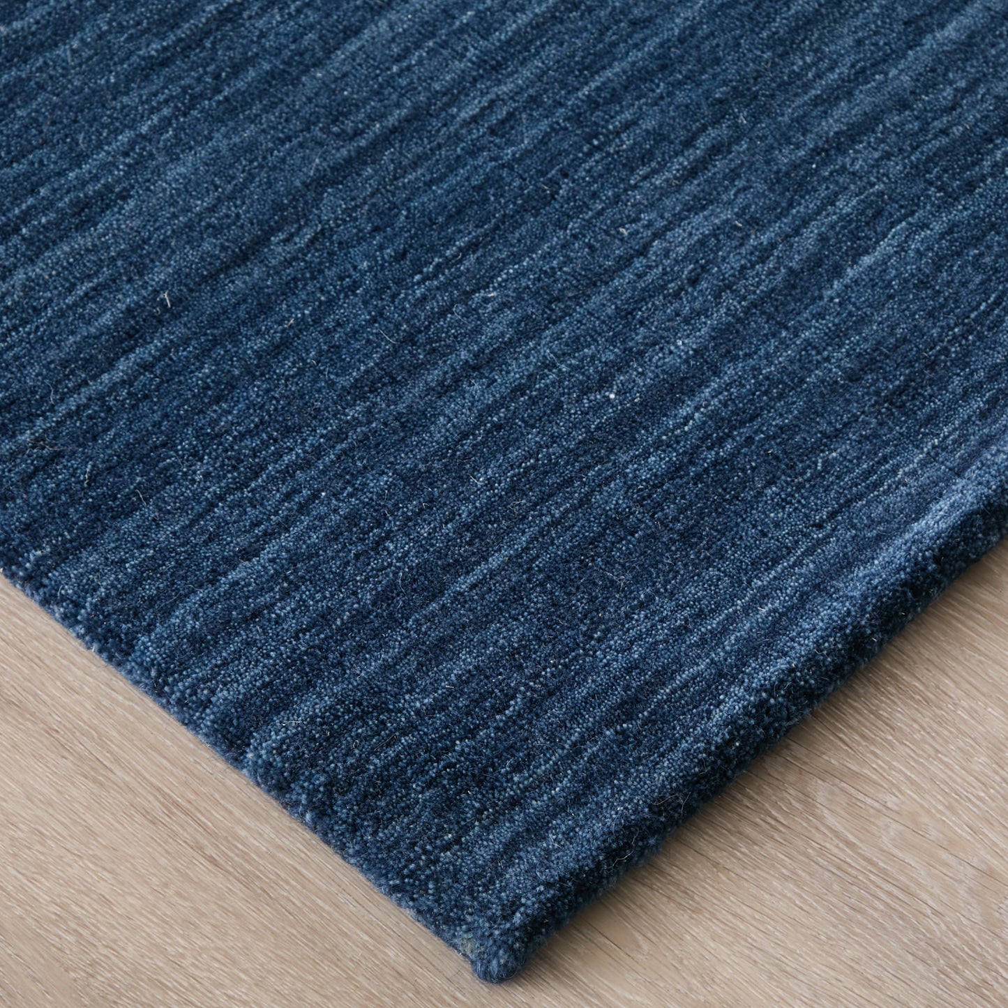 Luna Modern/Casual Blue Round Rug