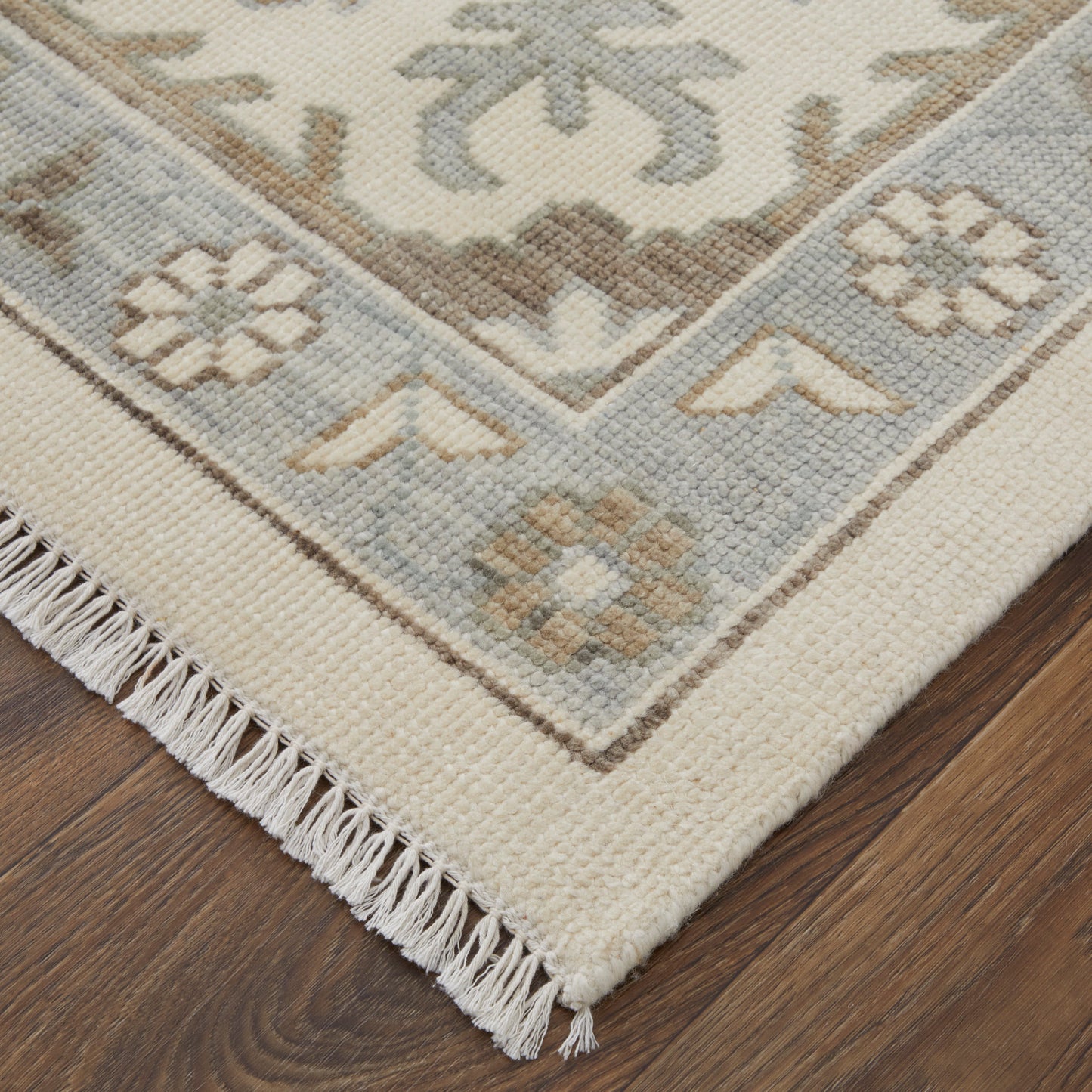 Karina Transitional/Bohemian & Eclectic/Craftsman Ivory/Gray/Brown Area Rug