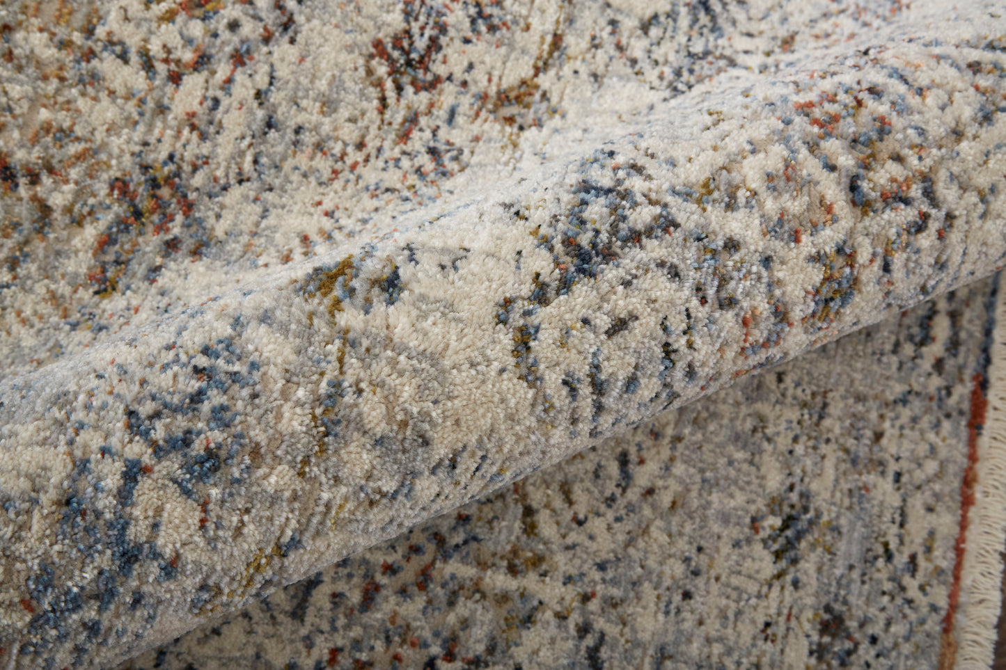 Kaia Transitional/Rustic/Farmhouse Tan/Ivory/Blue Accent Rug